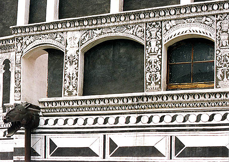 Dlouhá Nr. 32, Welscher (Italienischer) Hof, Exterieur, Fassade