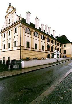 Horní č.p. 152, celkový pohled z Horní ulice Horní č.p. 152, celkový pohled z Horní ulice
