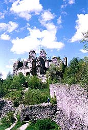 Ruine der Burg Dívčí Kámen 