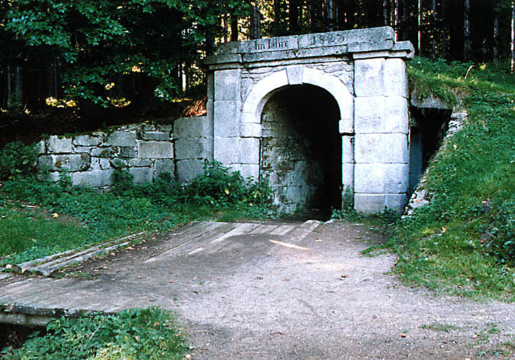 Schwarzenberger Schwemmkanal, Portal des Tunnels