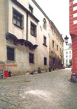 Náměstí Svornosti č. p. 12, arkýře na bočním průčelí 