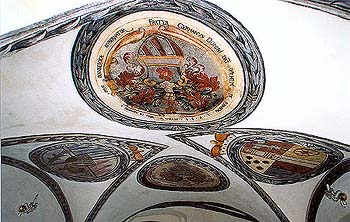 Široká no. 74, vault of entrance hall, overview 