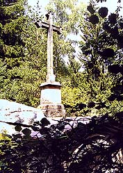 Poutní místo Maria Rast u Vyššího Brodu, kříž na kameni, kde dle legendy odpočívala Panna Marie, foto: Lubor Mrázek 