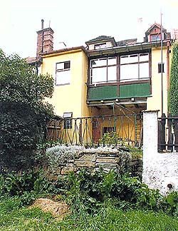 Parkán no. 110, view from the Vltava River Parkán no. 110, view from the Vltava River