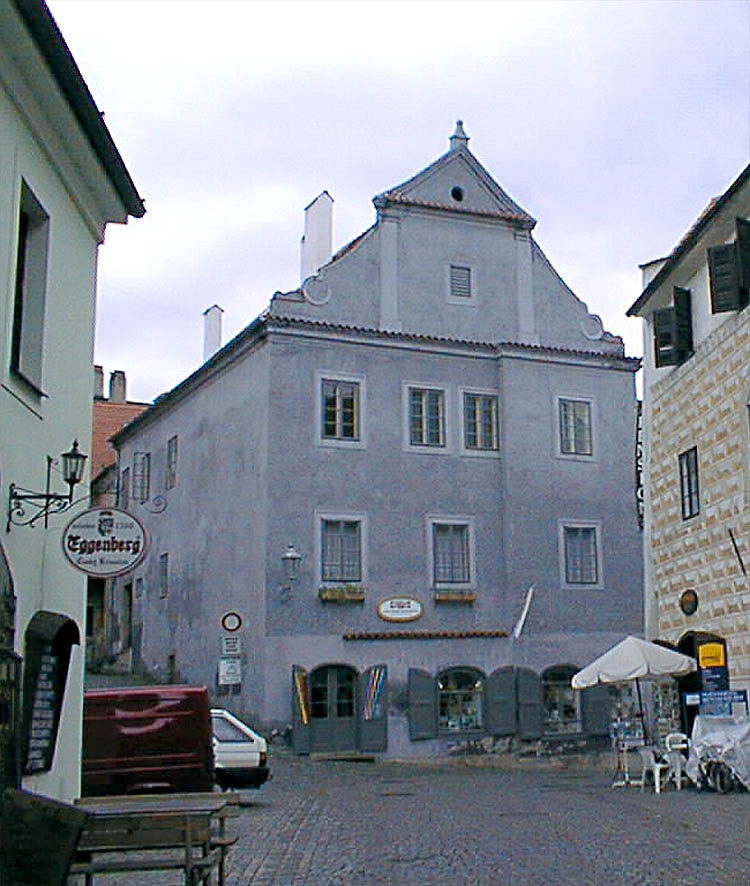 Kostelní No. 169, whole building