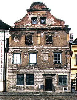 Široká č. p. 72, celkový pohled, stav před rekonstrukcí 