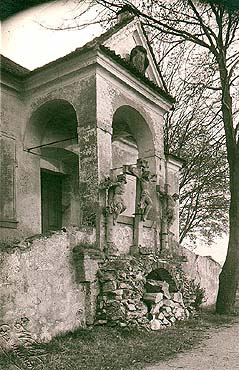 Kaple na Křížové hoře v Českém Krumlově, kalvárie, hist. foto, sbírkový fond Okresního vlastivědného muzea Český Krumlov, foto J. Wolf 