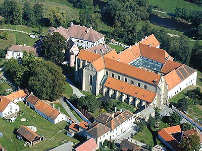 Kloster Zlatá Koruna, Luftaufnahme, Foto: Lubor Mrázek Kloster Zlatá Koruna, Luftaufnahme, Foto: Lubor Mrázek