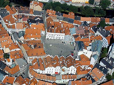 Český Krumlov, areal photo of the square and historic center, foto: Lubor Mrázek Český Krumlov, areal photo of the square and historic center, foto: Lubor Mrázek