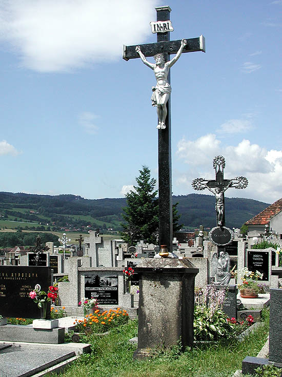 Křemže - velký hlavní kříž nad kaplí sv. Voršily, foto: Jan Kříž