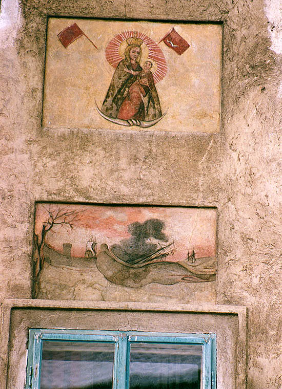 Široká č. p. 76, fresky na fasádě