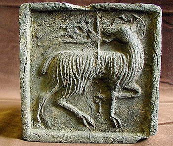 Svornosti Square No. 12 in the town of Český Krumlov, the house misnamed as Zlatokorunský, a chamber Dutch glazed tile ornamented with the leitmotif of the Lamb of God dating from the 15th century. The Money Collection Fund (The District National History and Geography Museum in Český Krumlov) Svornosti Square No. 12 in the town of Český Krumlov, the house misnamed as Zlatokorunský, a chamber Dutch glazed tile ornamented with the leitmotif of the Lamb of God dating from the 15th century. The Money Collection Fund (The District National History and Geography Museum in Český Krumlov)