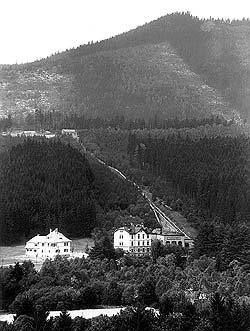 Bau des Elektrizitätswerks in Vyšší Brod, ein historisches Foto 