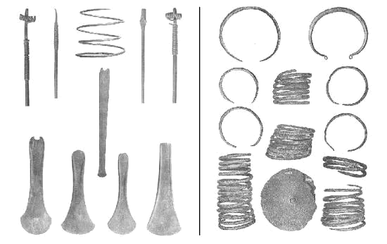 Depots of bronze tools and jewels from Kosov (on the right) and Plavnice near Kamenný Újezd (on the left). Depots of bronze tools and jewels from Kosov (on the right) and Plavnice near Kamenný Újezd (on the left).